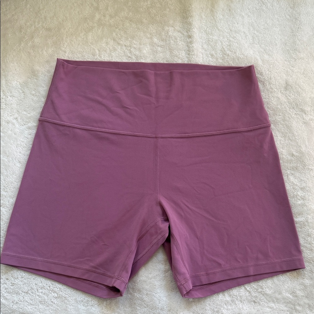 Lululemon Mauve biker Shorts for Women